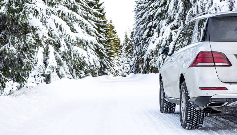 Dlaczego warto kupić używane auto zimą